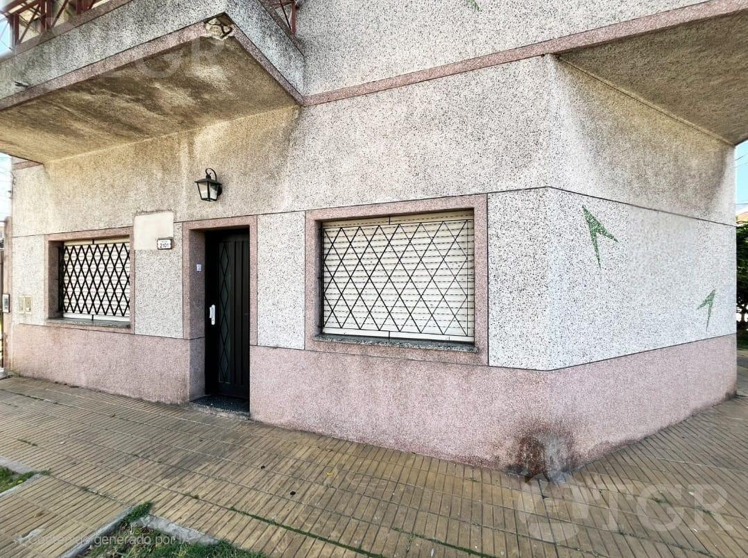Foto de Venta PH 3 ambientes Planta Baja con Entrada Independiente, Patio y, imagen 1