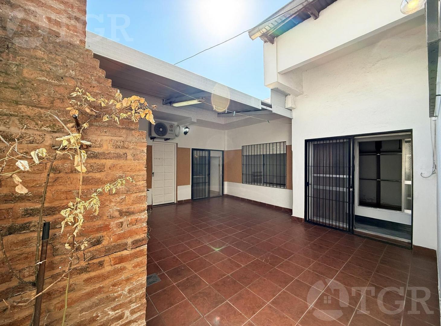 Foto de Venta de 2 Casas en Blok, Ramos Mejia, imagen 2