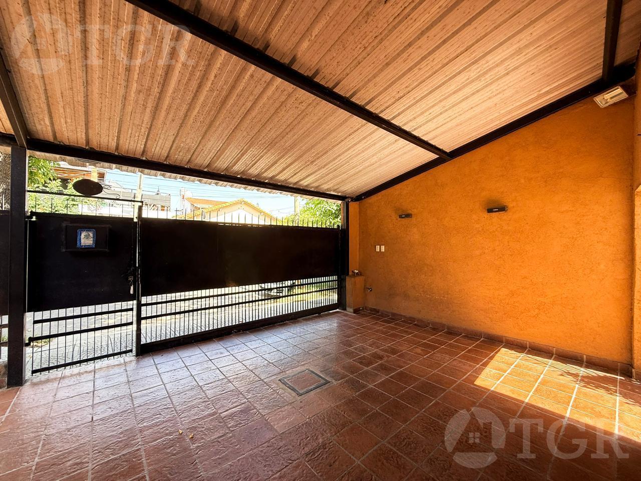 Foto de Venta Casa de 4 ambientes en Jose León Suarez, imagen 5