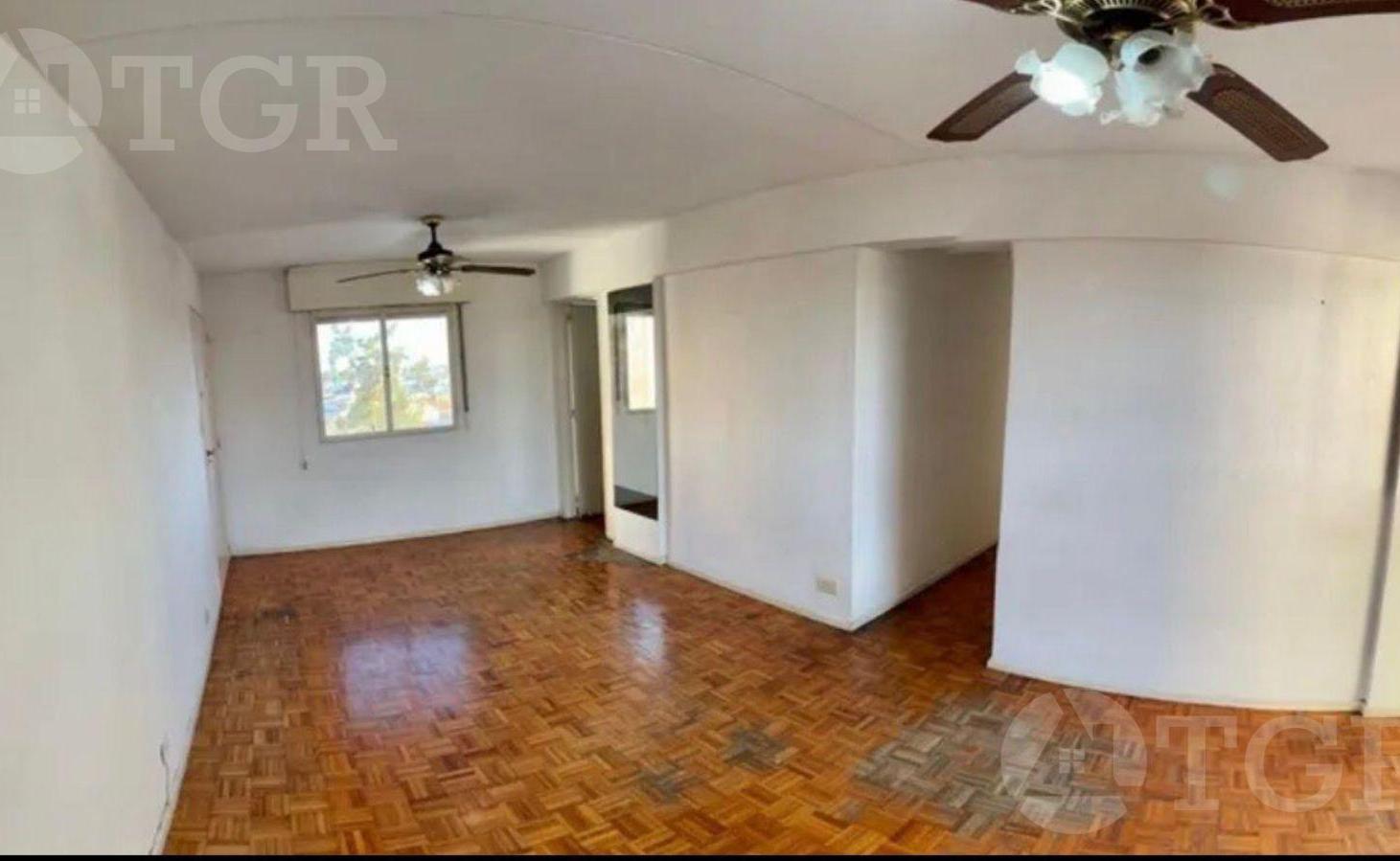 Foto de 4 Ambientes | 6° Piso | Balcón con Vista Abierta | Muy Luminoso | Gran, imagen 2