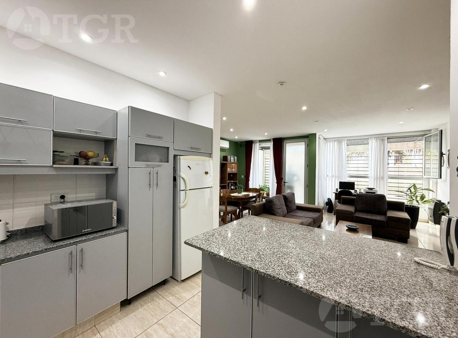 Foto de Venta Departamento 3 ambientes con patio y Cochera en Lanus APTO CREDITO, imagen 4