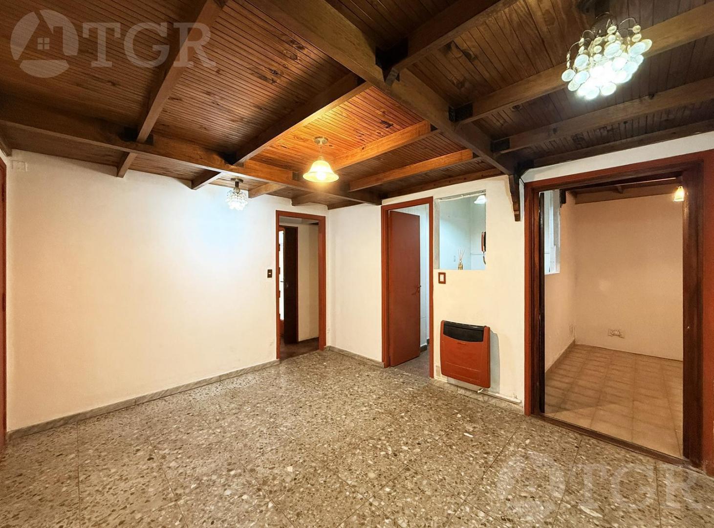 Foto de Departamento con Patio – Mario Bravo 52, Almagro – Hogar con Historia y, imagen 1