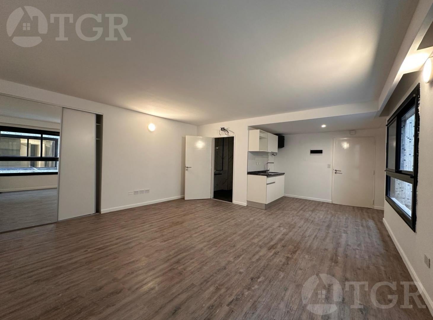 Foto de VENTA Monoambiente a estrenar en Monserrat, imagen 1