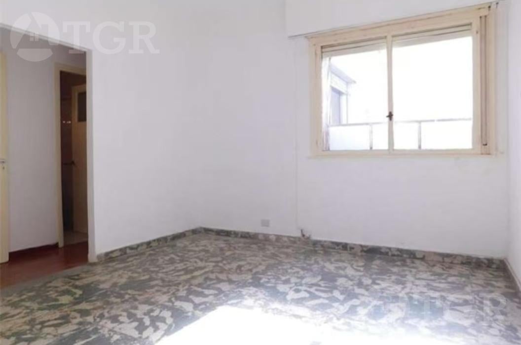 Foto de VENTA DEPARTAMENTO 3 AMBIENTES MUY SILENCIO Y LUMINOSO EN BALVANERA, imagen 2