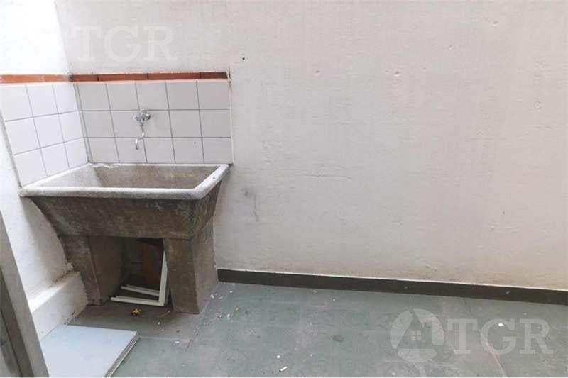 Foto de VENTA DEPARTAMENTO 3 AMBIENTES MUY SILENCIO Y LUMINOSO EN BALVANERA, imagen 3