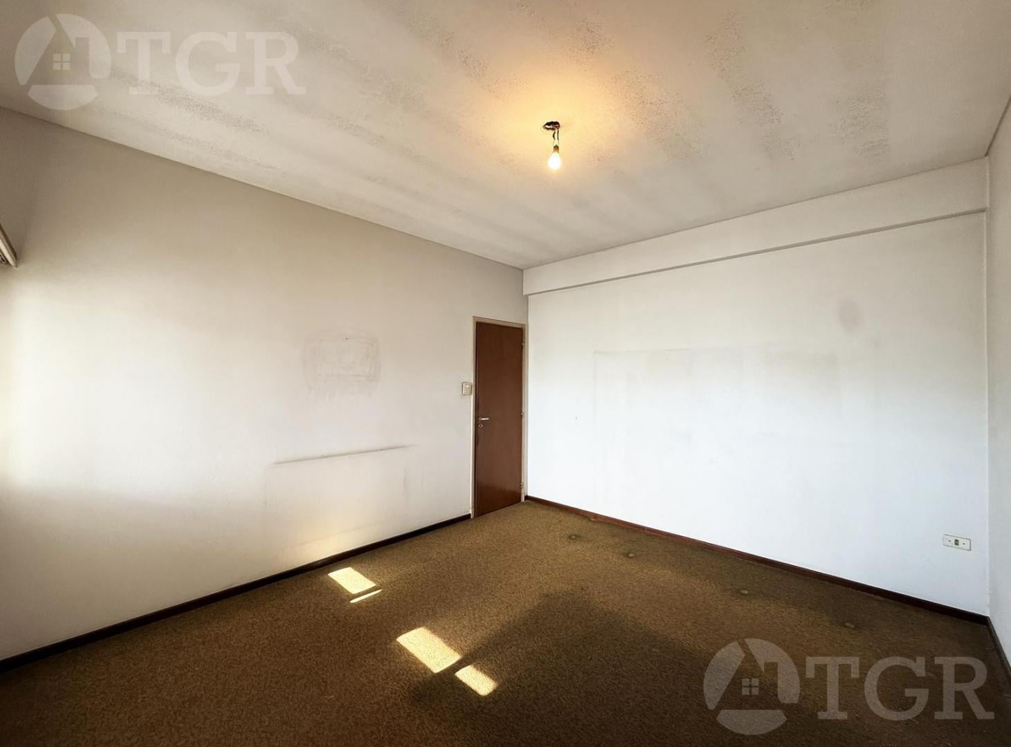 Foto de Venta PH 4 ambientes en Hurlingham con terraza propia, imagen 4