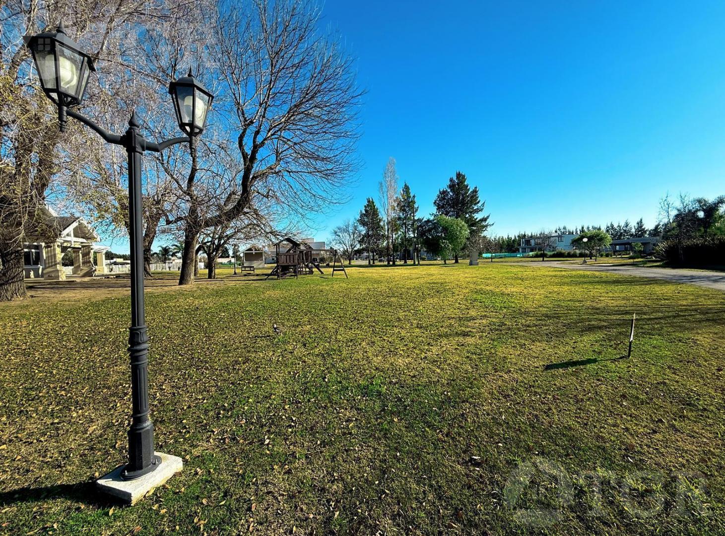Foto de Gran Lote de 1.300 m² en Venta | Fincas del Alba, imagen 4