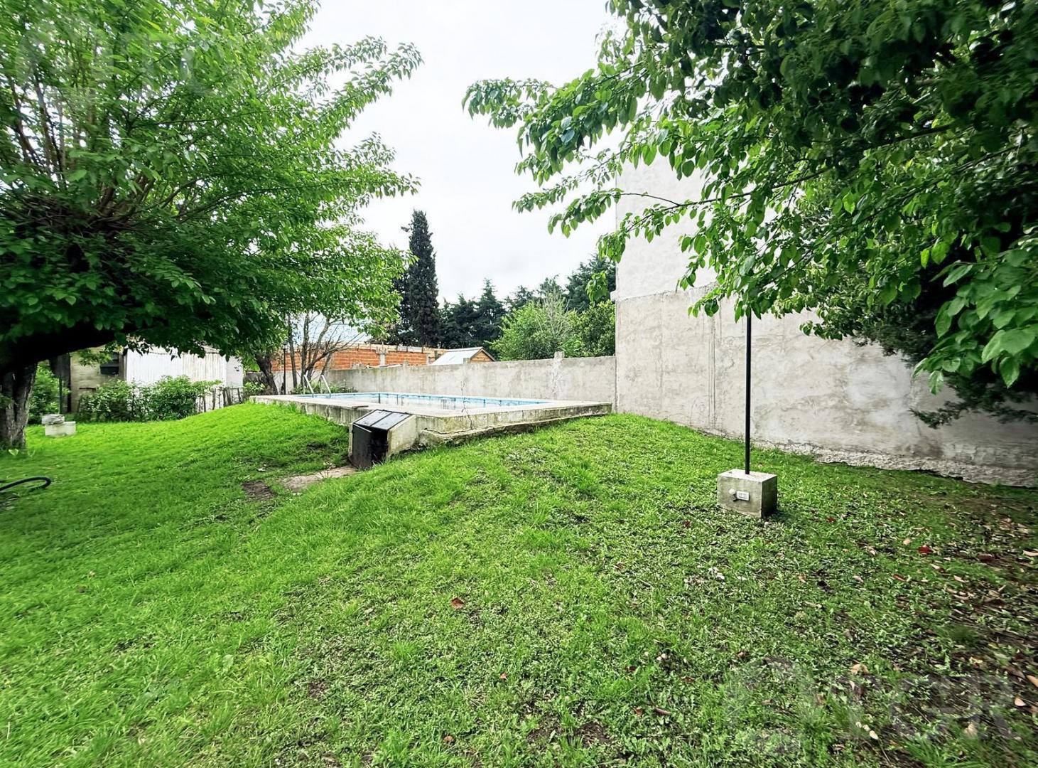 Foto de Venta Casa Quinta de 400m2 con Piscina en Marcos Paz, imagen 5