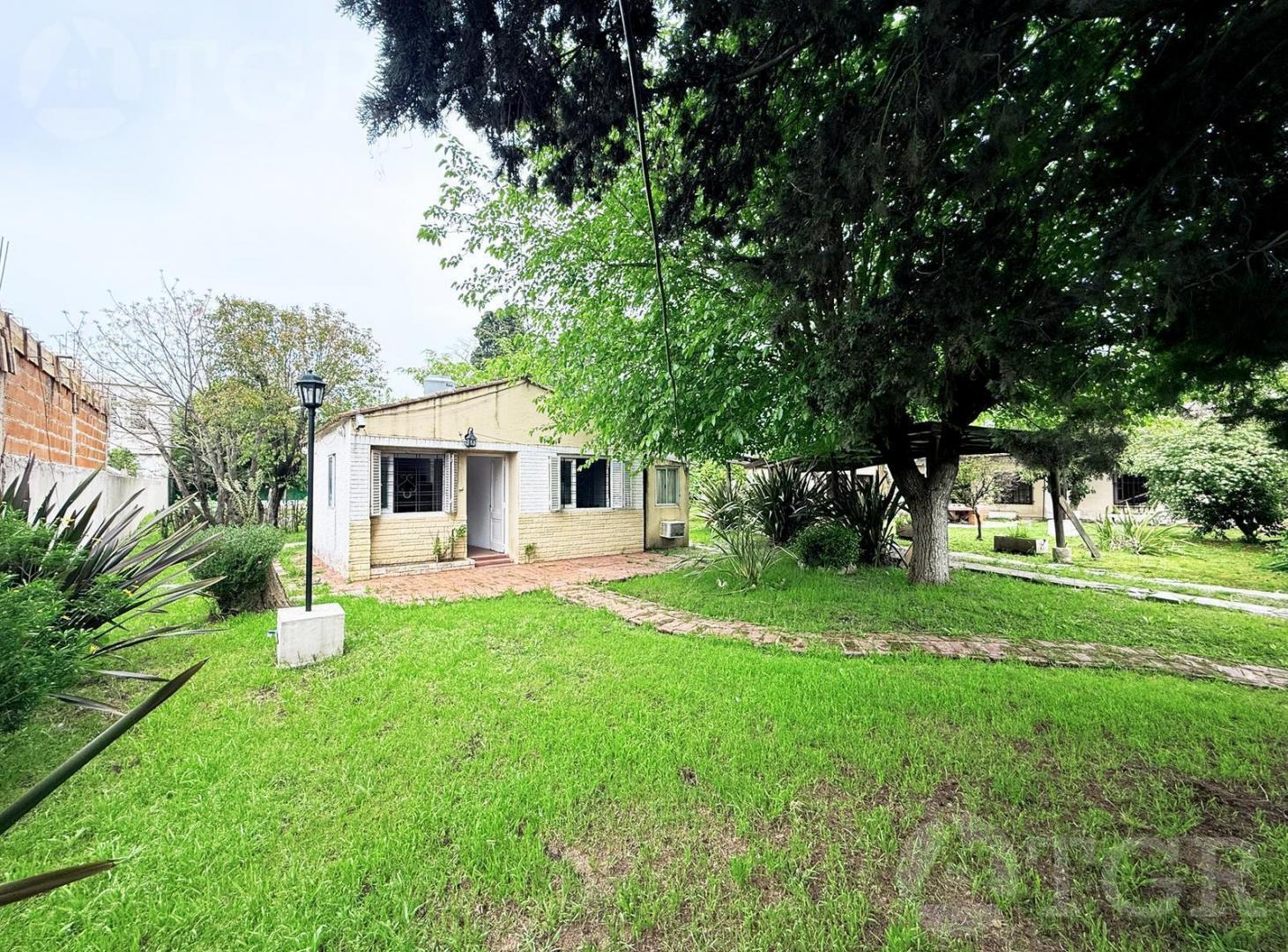 Foto de Venta Casa Quinta de 400m2 con Piscina en Marcos Paz, imagen 2