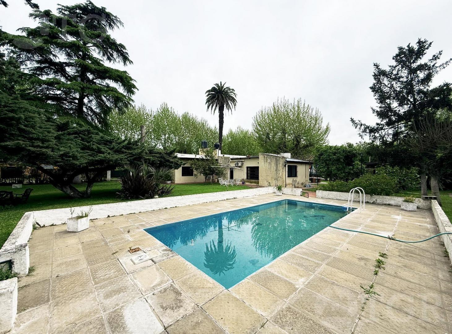 Foto de Venta Casa Quinta de 400m2 con Piscina en Marcos Paz, imagen 1
