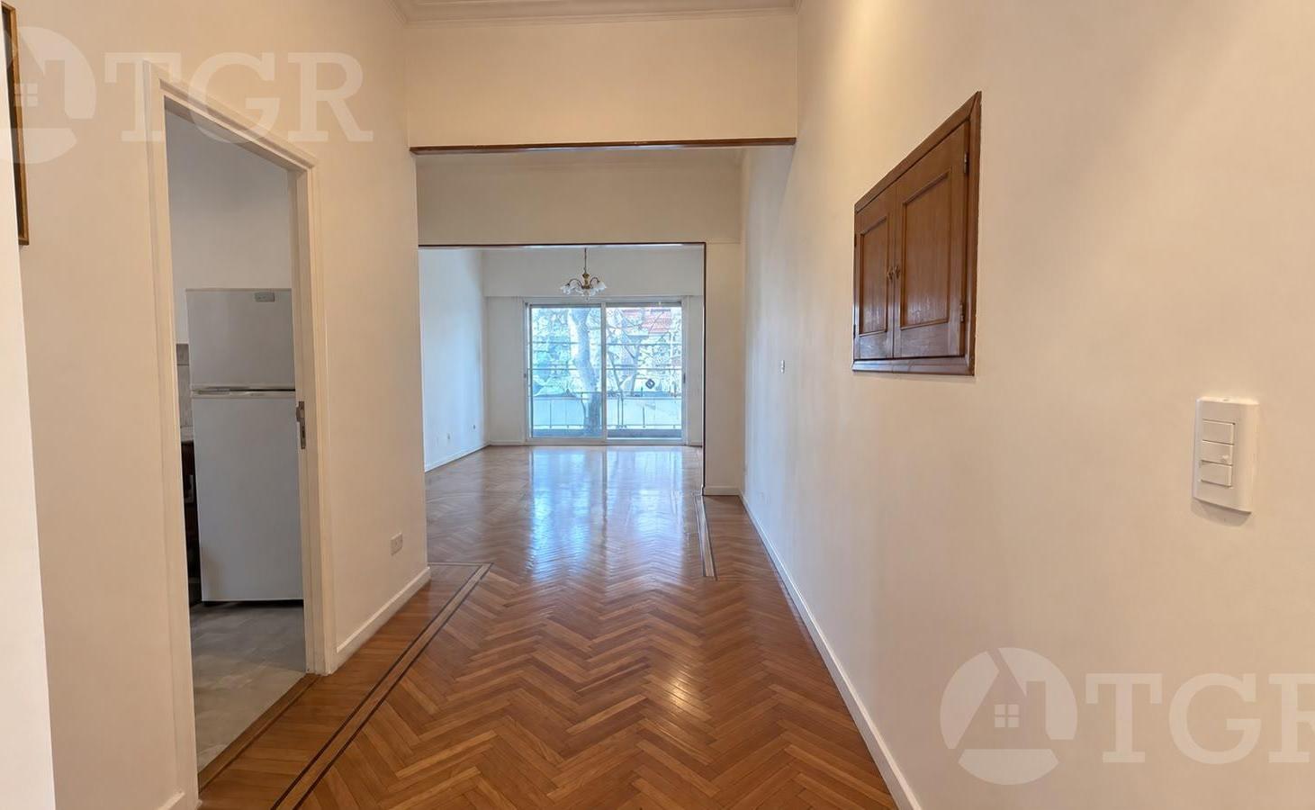 Foto de Departamento 3 ambientes con dependencia y balcón corrido – Balvanera, imagen 3