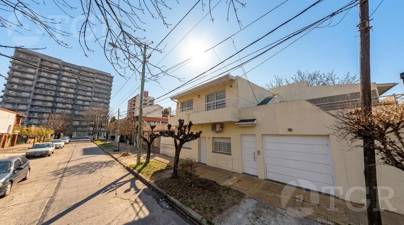 Foto de Departamento Tipo Casas 2 amb planta alta contrafrente, imagen 2