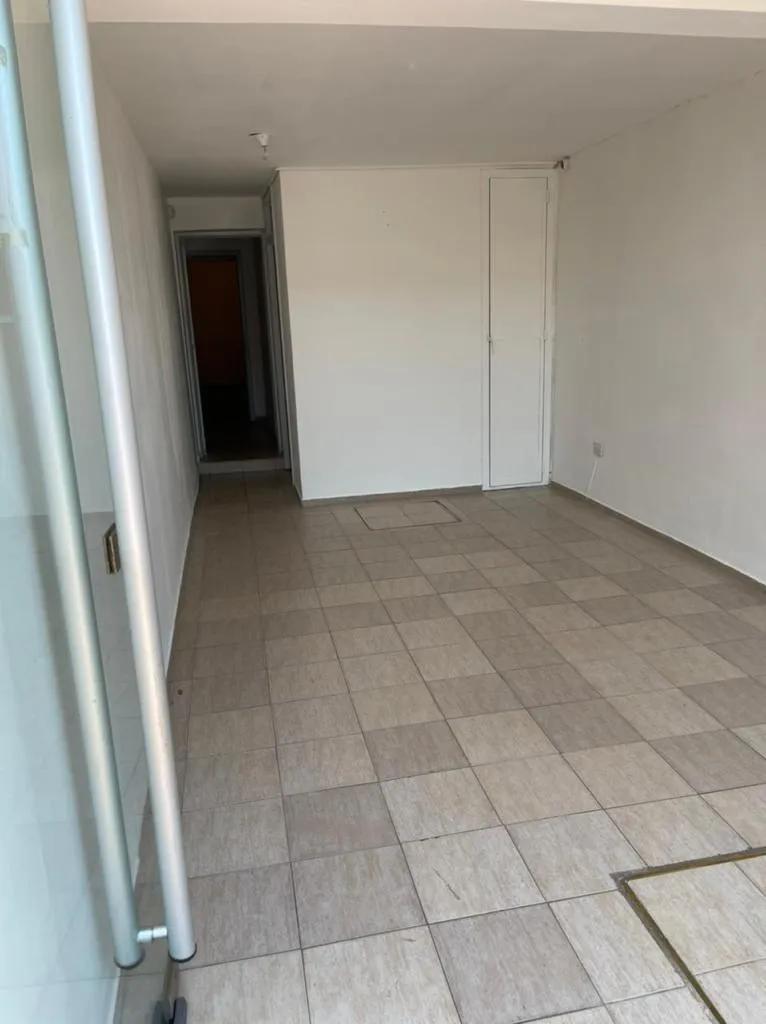 Foto de CERRO PIZARRO Y TEJEDA 1 PRIVADO + LOCAL CON VIDRIERA Y PATIO ZONA COMERCIAL DE 60 M2, imagen 3