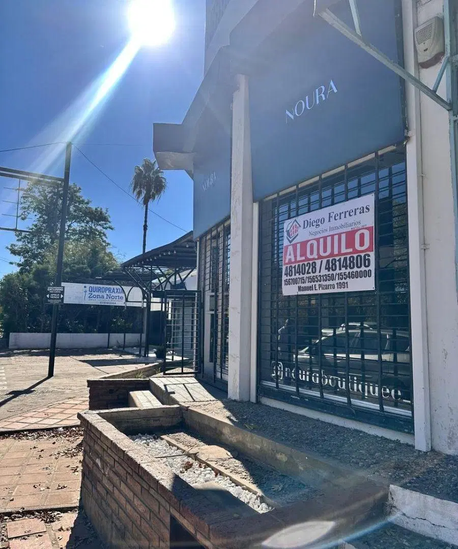 RECTA MARTINOLI LOCAL 16 M2 EXCELENTE ESQUINA CON GRAN VIDRIERA
$ 700.000 2