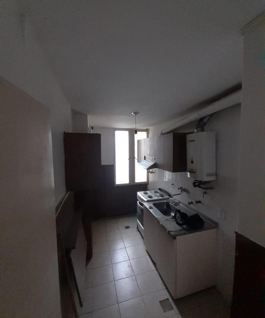 Foto de SAN MARTIN DEPTO 2 DORMTORIOS CON EXCELENTE BALCON, imagen 4