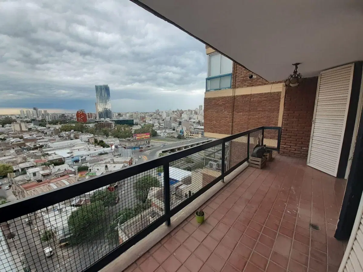 SAN MARTIN DEPTO 2 DORMTORIOS CON EXCELENTE BALCON 5