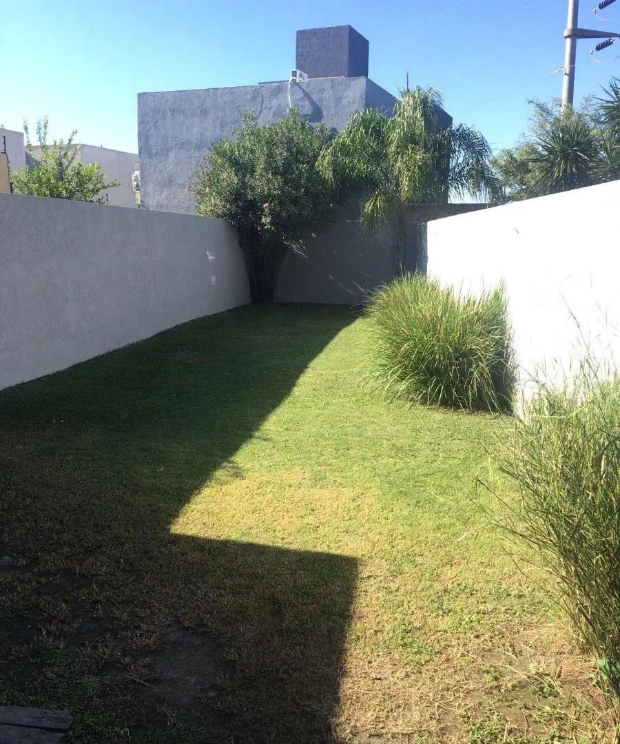 CHACRAS DEL NORTE DUPLEX 3 DORMITORIOS SUITE C / CALEFACCIÓN CENTRAL
U$S 220.000 4