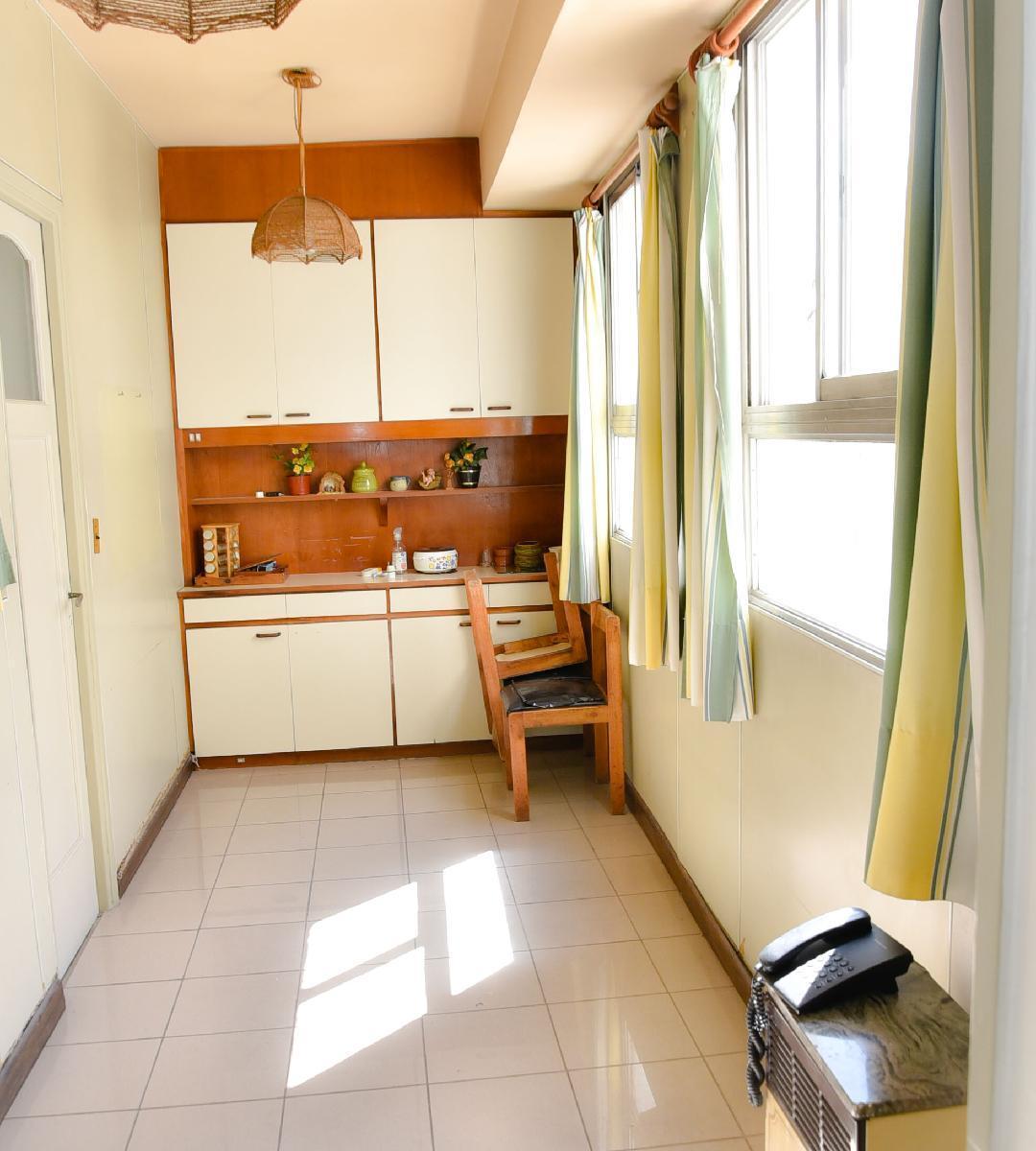 Callao y Arenales, 4 Dorm., Cochera Opcional 2