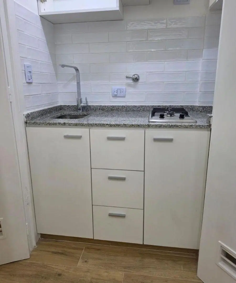 IMPECABLE Y AMPLIO MONOAMBIENTE 3