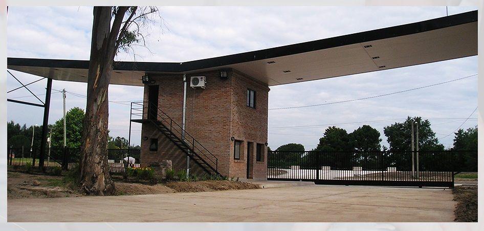 Nave Industrial de 1500 m² Parque Industrial Moreno 4