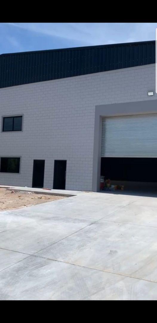 Nave Industrial de 1500 m² Parque Industrial Moreno 5