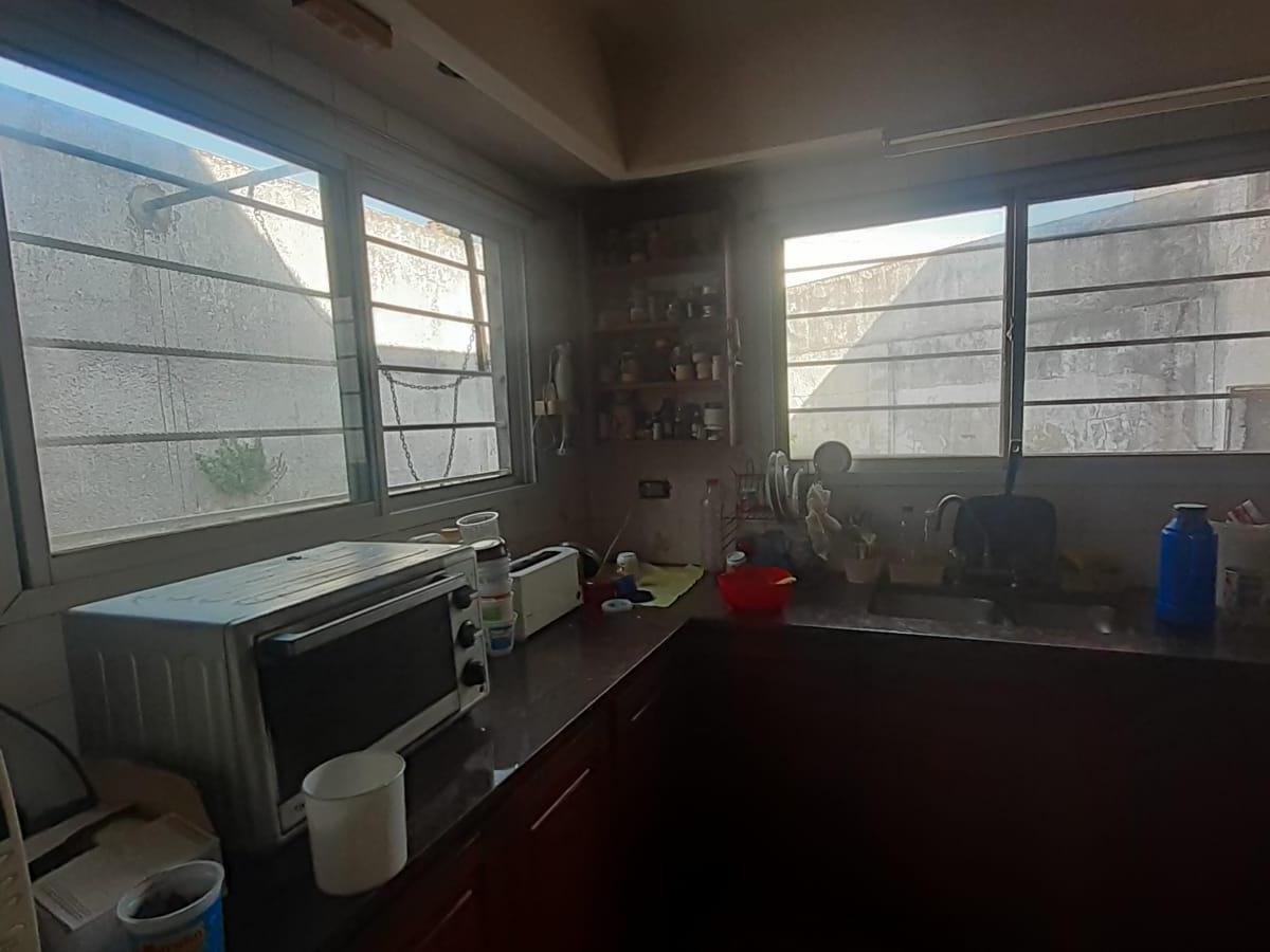 Foto de casa en 2 plantas sobre avenida, 5 ambientes, imagen 5
