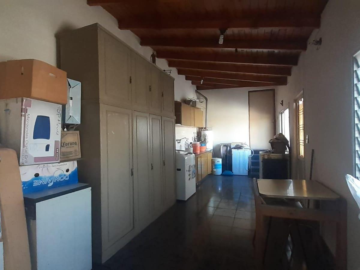 Foto de casa en 2 plantas sobre avenida, 5 ambientes, imagen 3