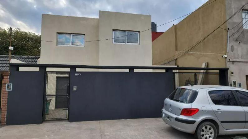 Casa 6 Ambientes Al Frente con Pileta y Quincho Apto Credito 1