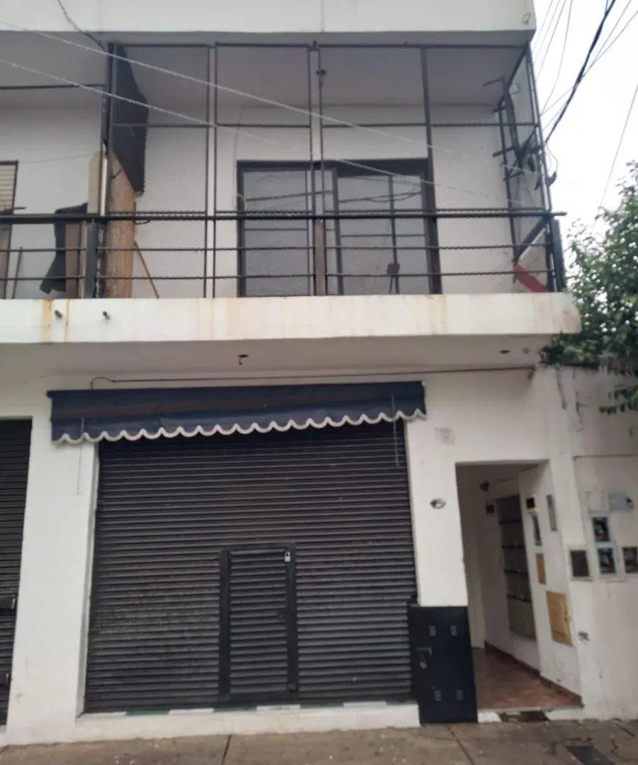 Local de 39 m2 con baño, con gas 5