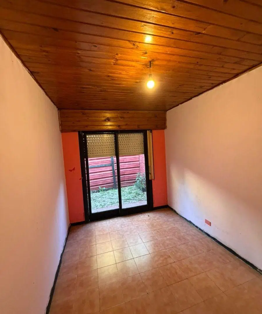 Casa tipo PH tres ambientes en San Justo con patio 8