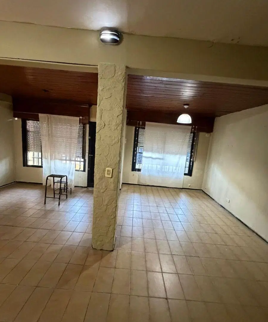 Casa tipo PH tres ambientes en San Justo con patio 1