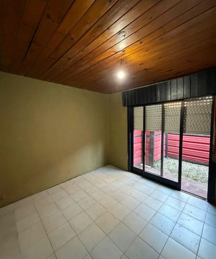 Casa tipo PH tres ambientes en San Justo con patio 2