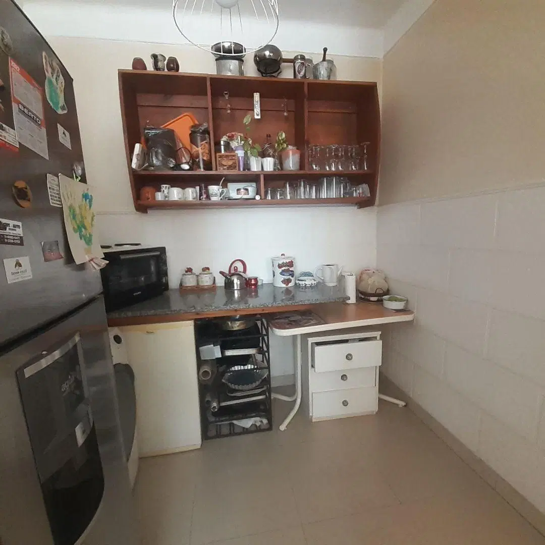 Retasada, bajo el precio oportunidad Muy buena ubicacion. Semi piso en primer 4 ambientes 2