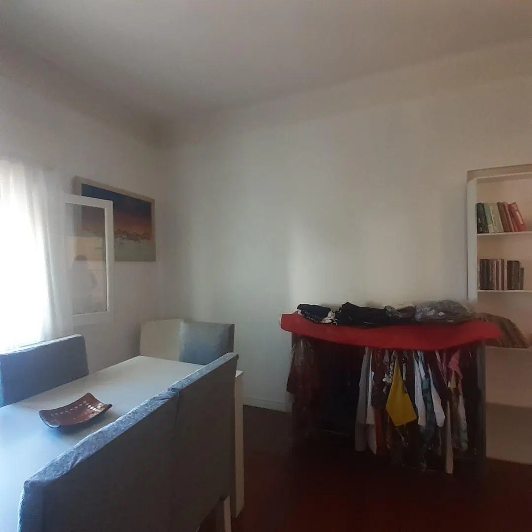 Retasada, bajo el precio oportunidad Muy buena ubicacion. Semi piso en primer 4 ambientes 3