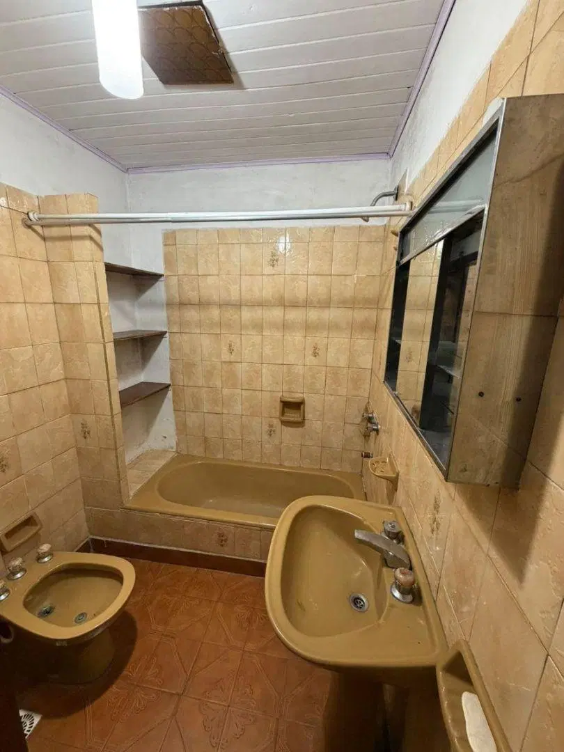 Casa tipo PH tres ambientes en San Justo con patio 3