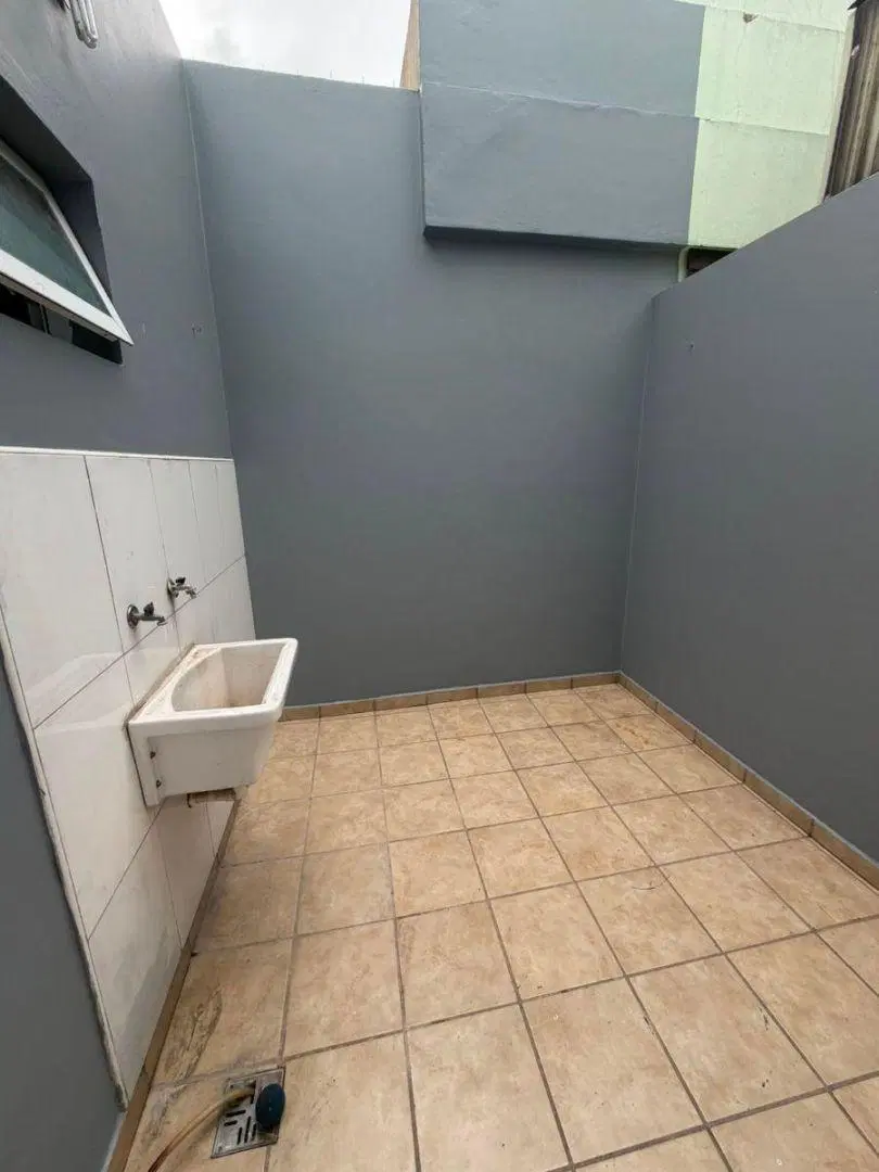 Departamento de 1 ambiente al frente con patio sin expensas 8