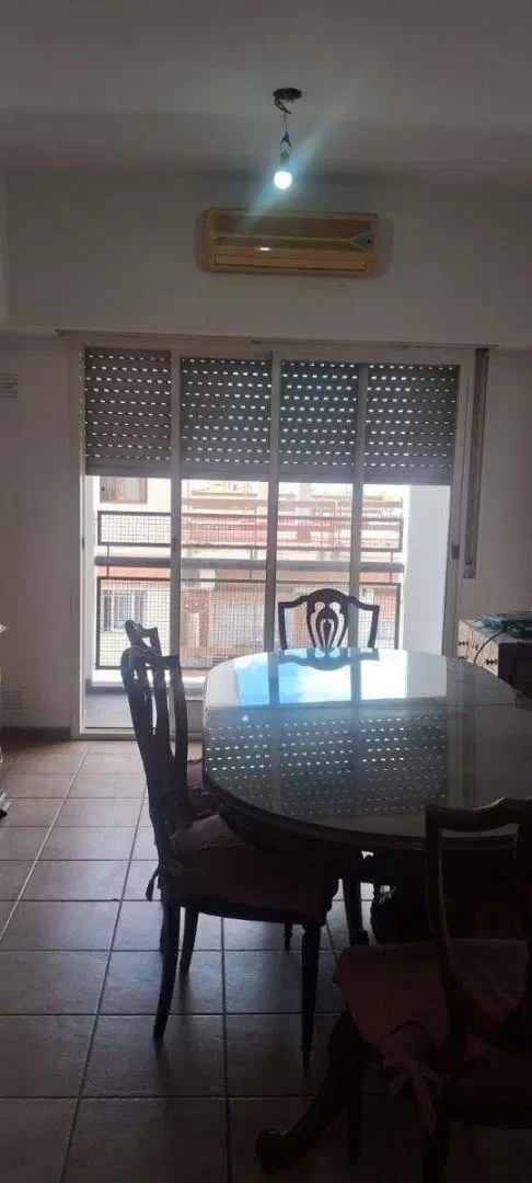 Departamento en el centro de Ramos Mejia 2 ambientes al frente con balcon 1