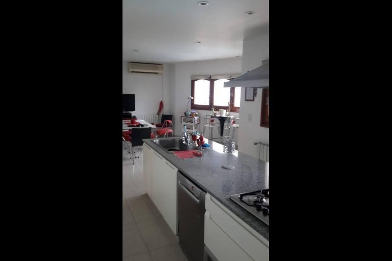 Foto de Casa en Venta en Villa Luzuriaga, imagen 2