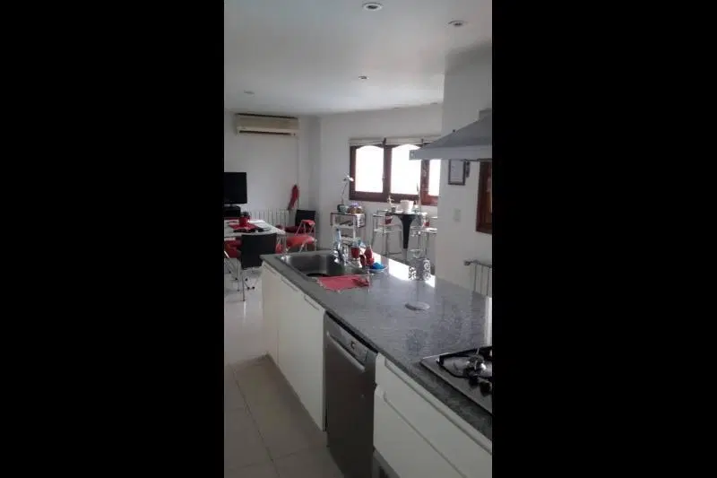 Casa  en Venta en Villa Luzuriaga 2