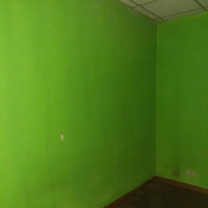 Lote en muy buen ubicación ideal constructor. 8,66 X 43.30 Zonificacion RA 5