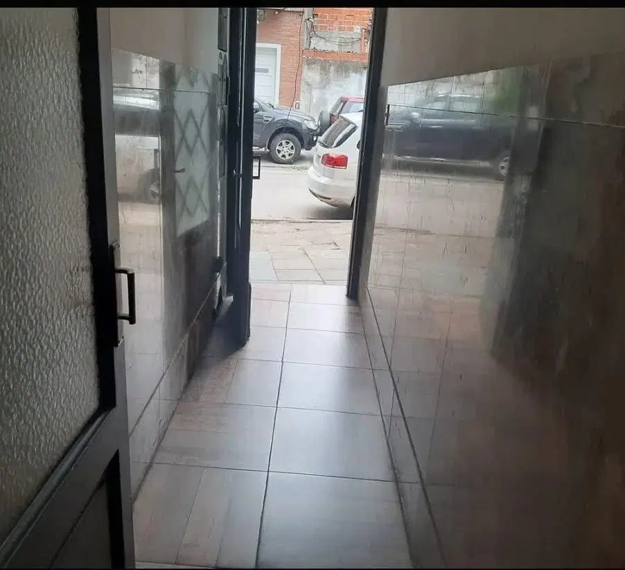 Muy amplio piso en 2 niveles 3