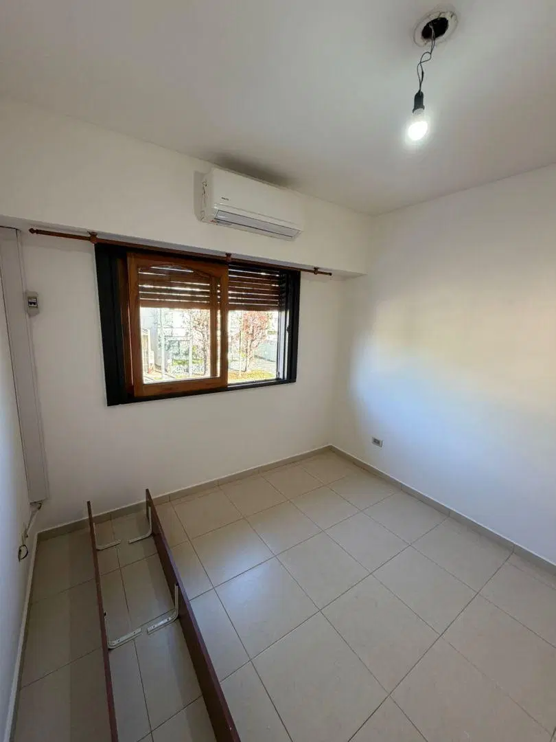 Casa 4 ambientes. | zapiola al 1200 2