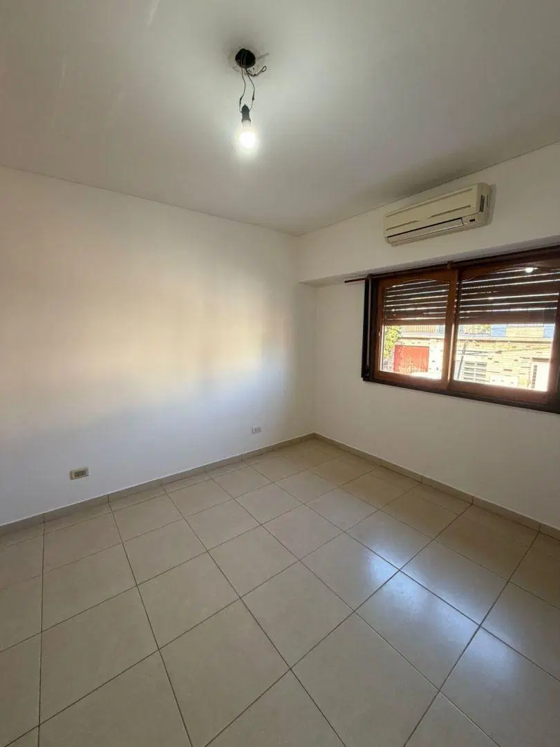 Casa 4 ambientes. | zapiola al 1200 5