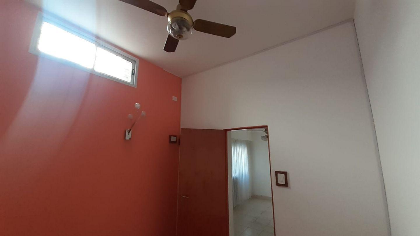 Foto de ph al frente 3 ambientes con jardim entrade de auto y terraza, imagen 3