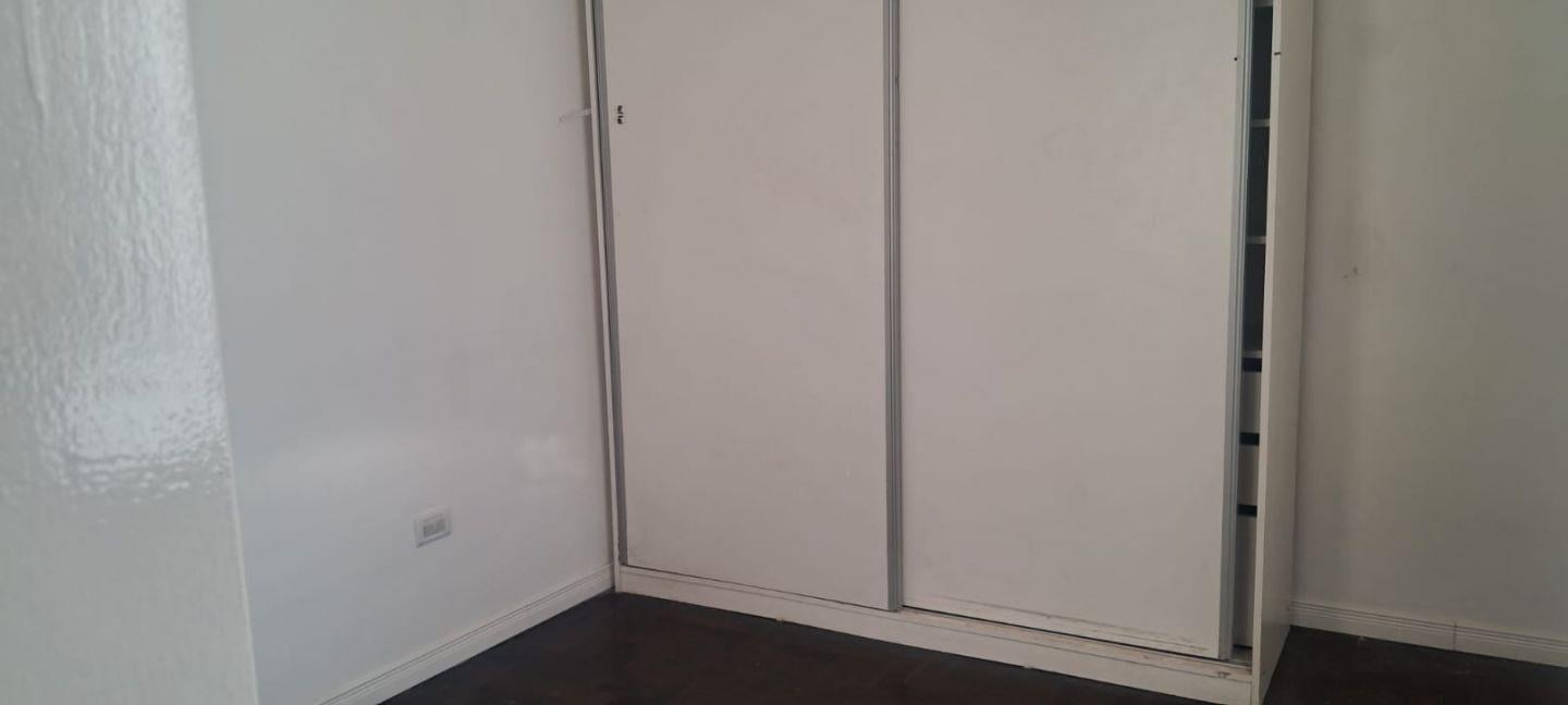 Foto de Departamento 2 ambientes con patio con Cochera Sin expensas, imagen 3