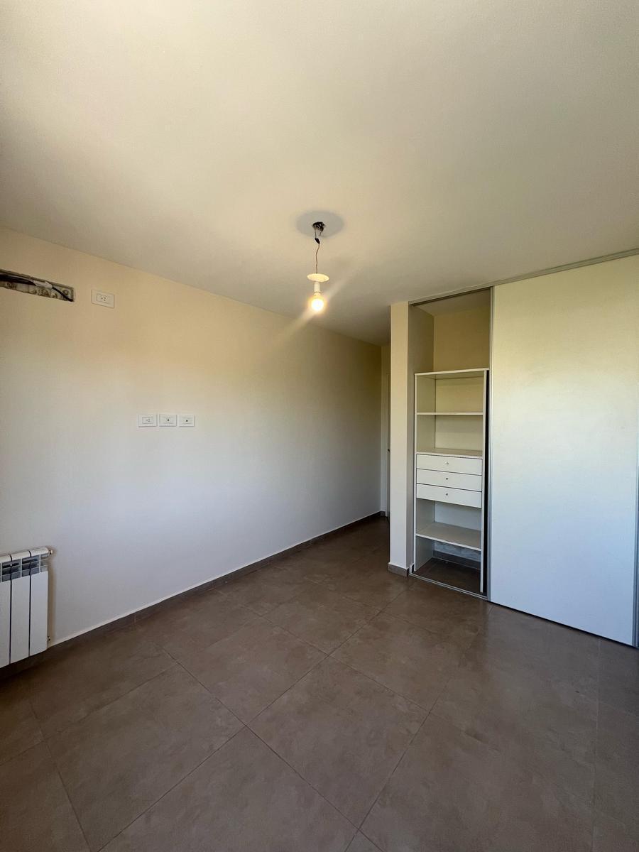 Duplex 3 Dor C/patio y Cochera - Claros del Bosque 4