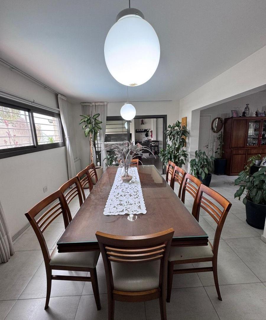 Foto de Casa de categoría - 3 dor c/patio y pileta - Tejas 2, imagen 4