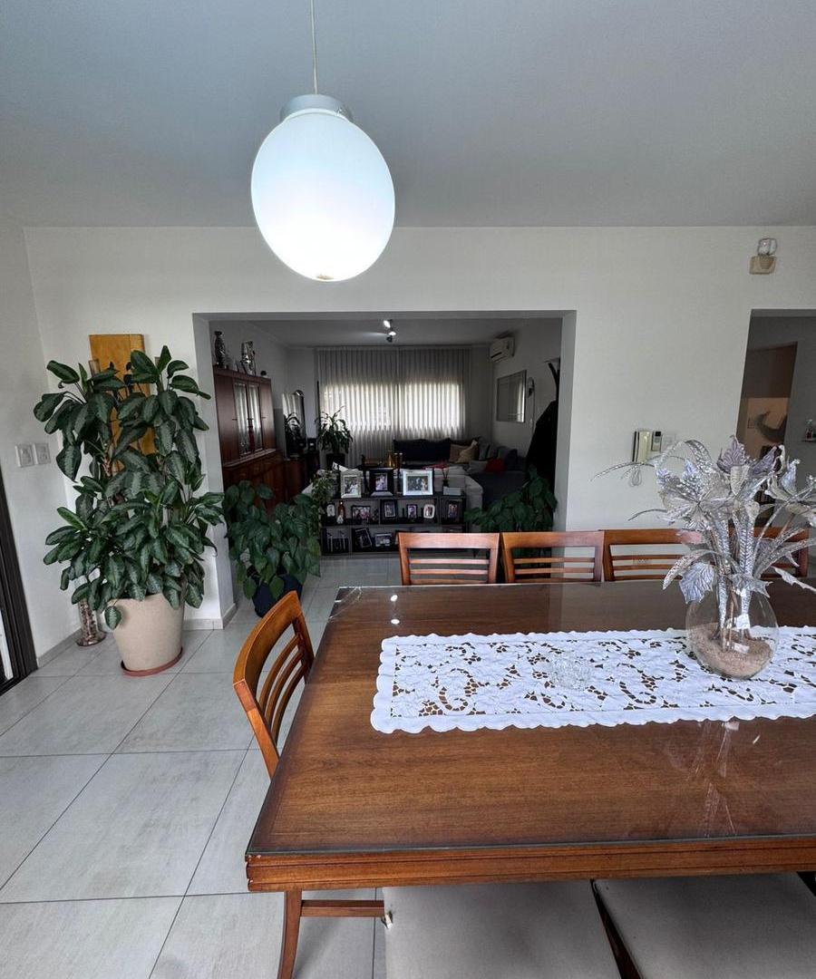 Foto de Casa de categoría - 3 dor c/patio y pileta - Tejas 2, imagen 5