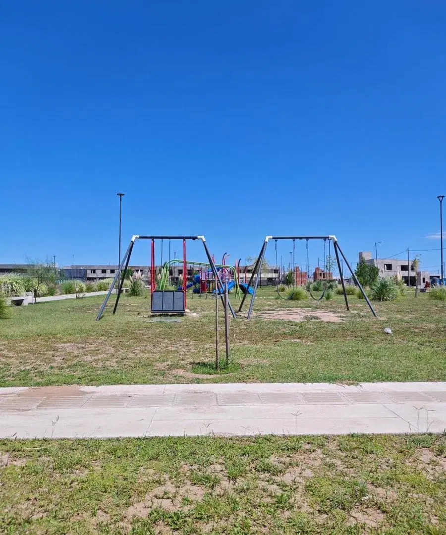 2 lotes contiguos en venta- Cuestas de Manantiales - Apto Duplex 2