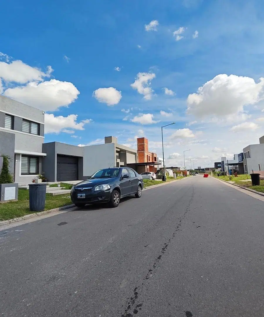 2 lotes contiguos en venta- Cuestas de Manantiales - Apto Duplex 3